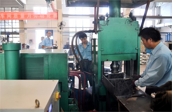 皖南電機(jī)開(kāi)展轉(zhuǎn)子壓鑄勞動(dòng)競(jìng)賽 皖南電機(jī)開(kāi)展轉(zhuǎn)子壓鑄勞動(dòng)競(jìng)賽