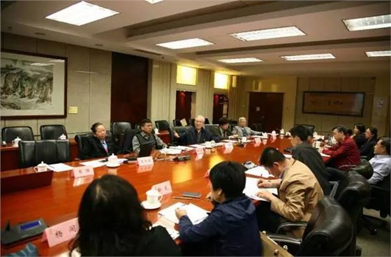 皖南電機(jī):能效標(biāo)準(zhǔn)修訂會(huì)議現(xiàn)場(chǎng).jpg 皖南電機(jī):能效標(biāo)準(zhǔn)修訂會(huì)議現(xiàn)場(chǎng).jpg