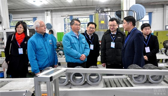 清華大學(xué)組織部副部長(zhǎng)來(lái)皖南電機(jī)考察 清華大學(xué)組織部副部長(zhǎng)來(lái)皖南電機(jī)考察