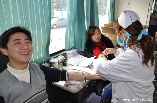 皖南電機(jī)兩名無償獻(xiàn)血志愿者獲國(guó)家表彰 皖南電機(jī)兩名無償獻(xiàn)血志愿者獲國(guó)家表彰