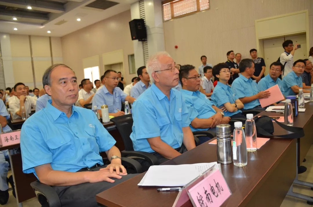 皖南電機:皖南電機:參加省質(zhì)量獎評審的公司領(lǐng)導(dǎo) 公司代表在省質(zhì)量獎答辯會現(xiàn)場 皖南電機:皖南電機:參加省質(zhì)量獎評審的公司領(lǐng)導(dǎo) 公司代表在省質(zhì)量獎答辯會現(xiàn)場